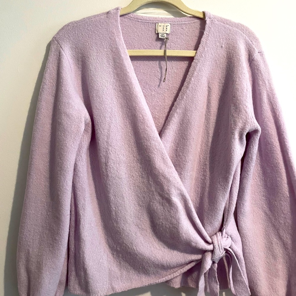 Cardigan sweater